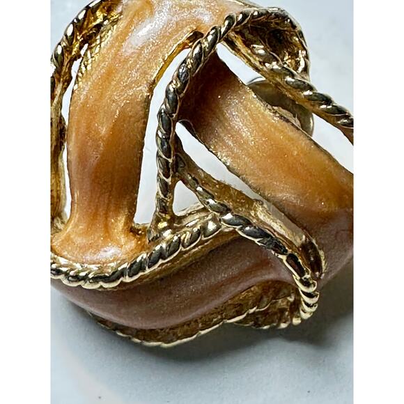 Vtg old money Beige creamy, gold, neutral vintage earrings post Stud semi formal - Picture 4 of 5